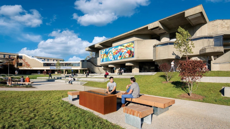 7 Reasons International Students Choose UMass Dartmouth