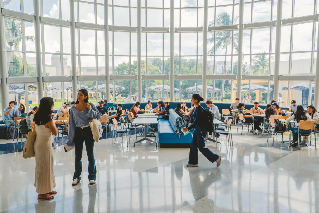 6 Reasons International Students Choose FIU