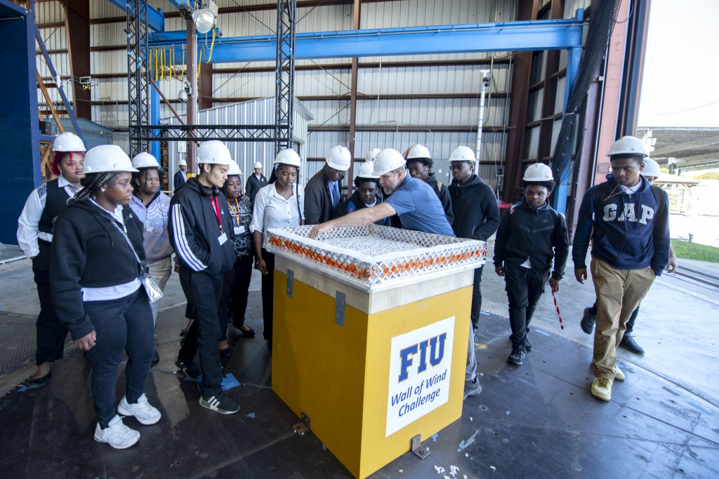6 Reasons International Students Choose FIU