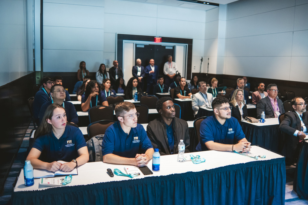 6 Reasons International Students Choose FIU