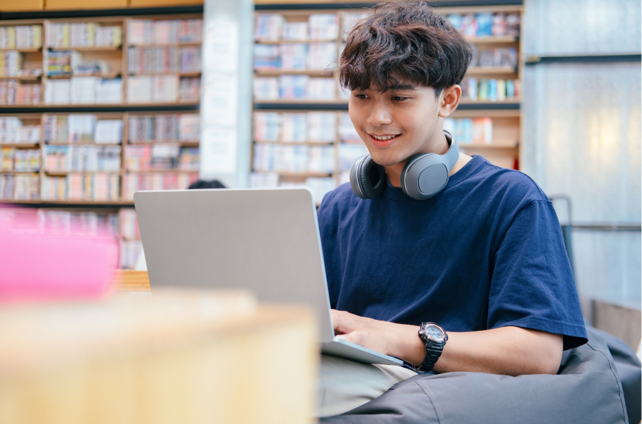 10 Tips to Succeed in Your First Semester of University