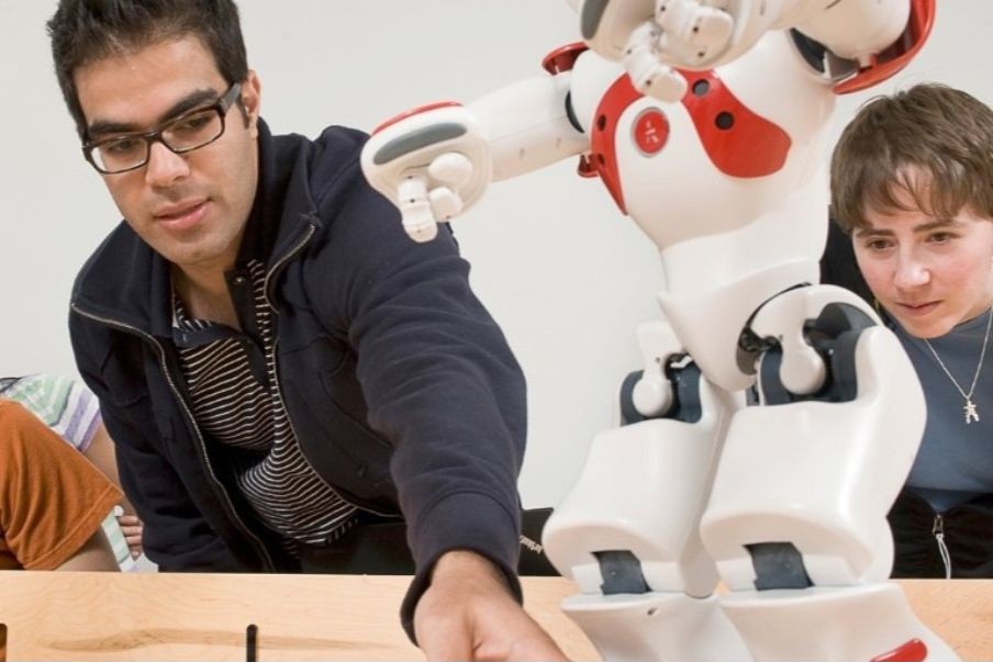 Top 5 Reasons to Study at Simon Fraser University (SFU) in Canada